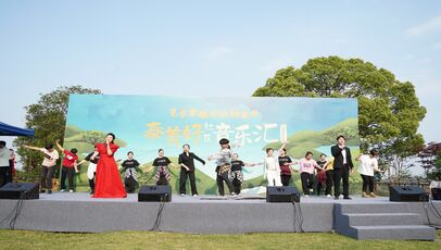 浙音举办“艺术家眼中的何 ...