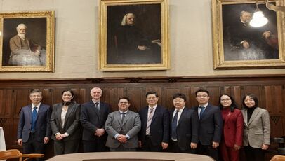 党委书记干武东率团出访匈 ...